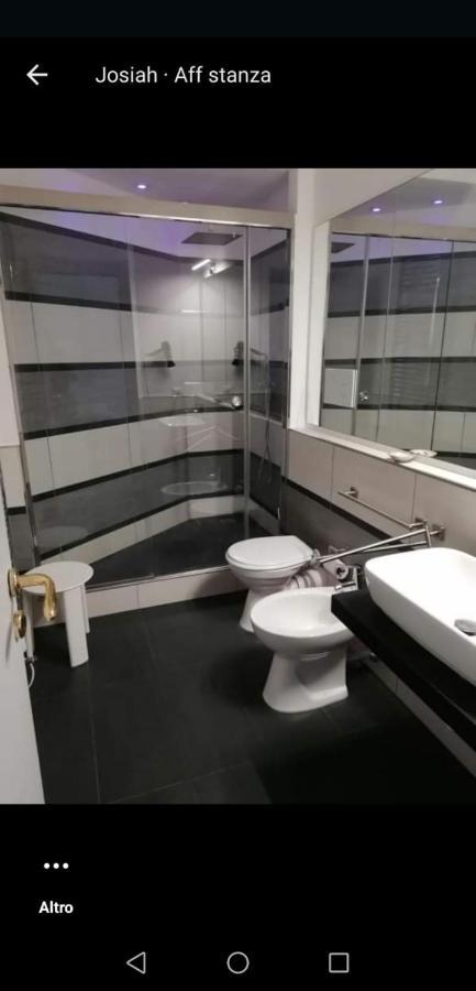 Double Room Private External Bathroom