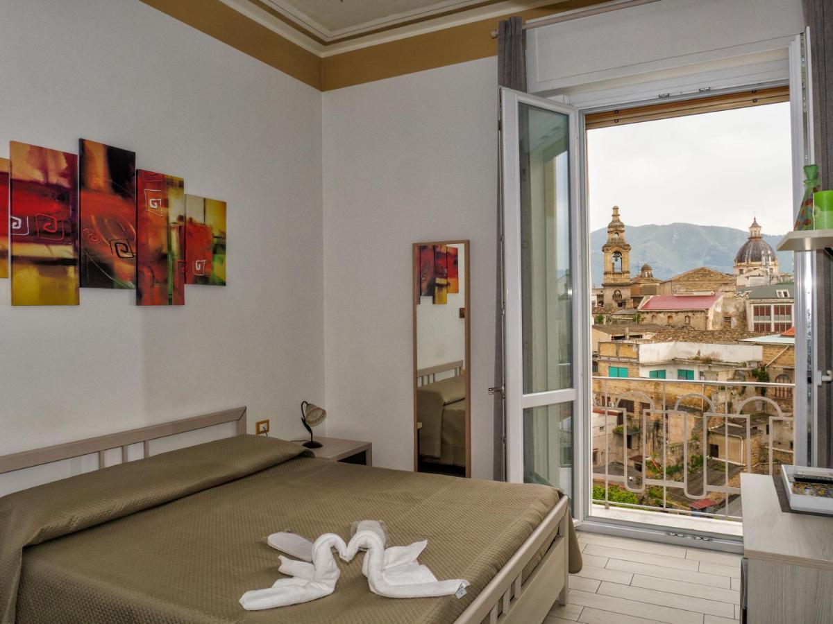 Deluxe Double Room with Balcony and City View