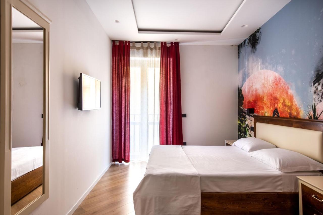 Queen Room with Balcony