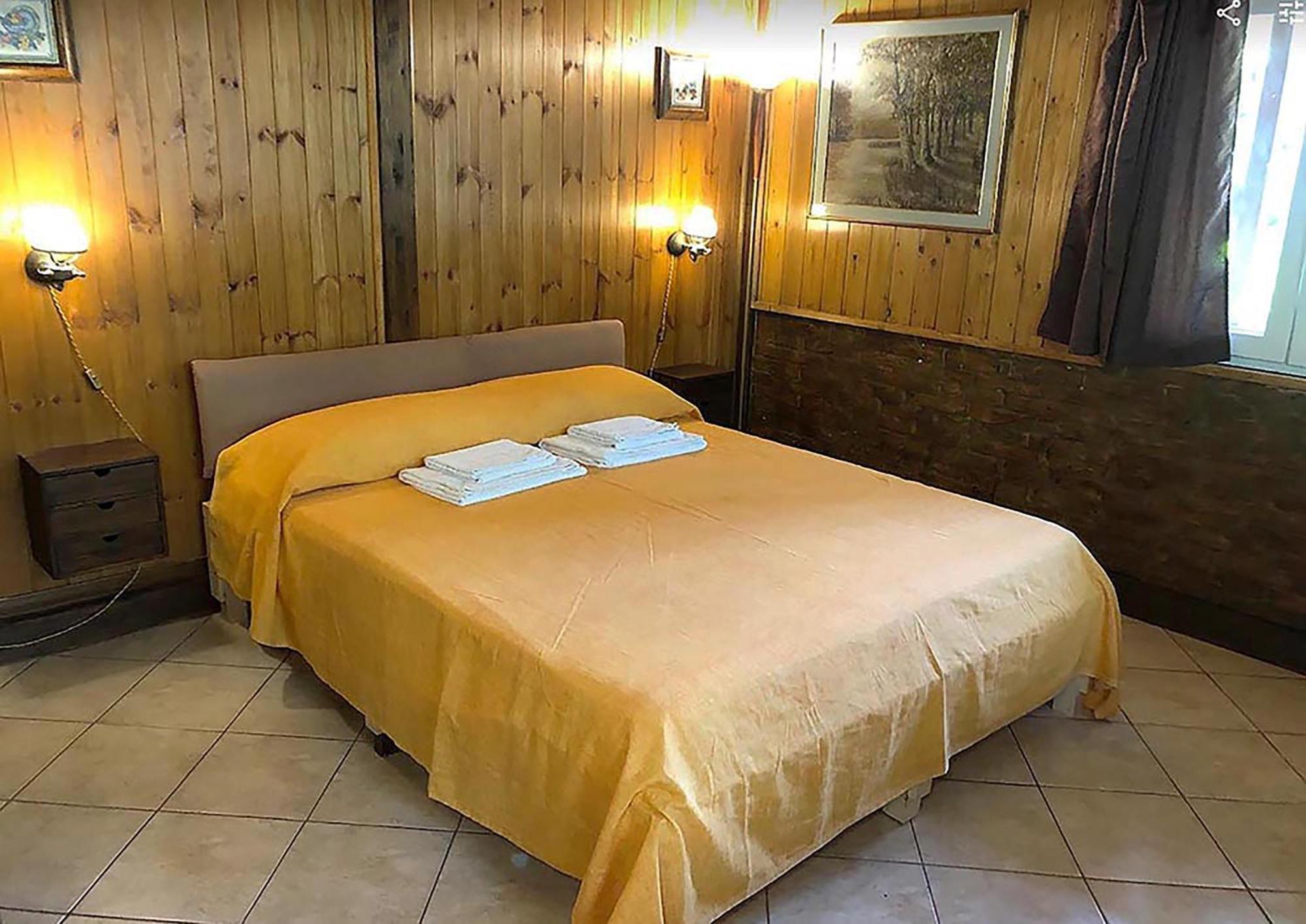 Quadruple Room with Private Bathroom