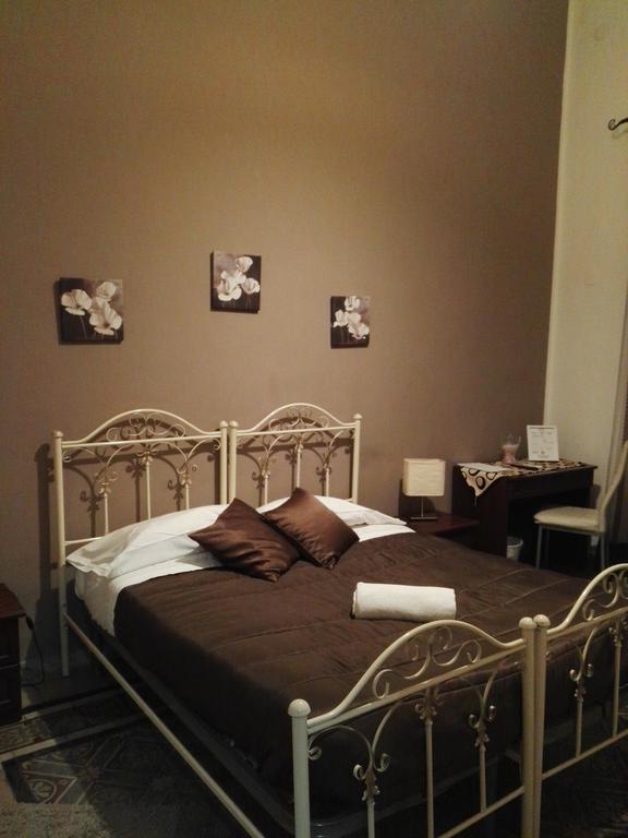 Double Room with Private External Bathroom