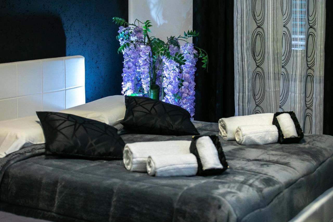 Quadruple Room with Private Bathroom