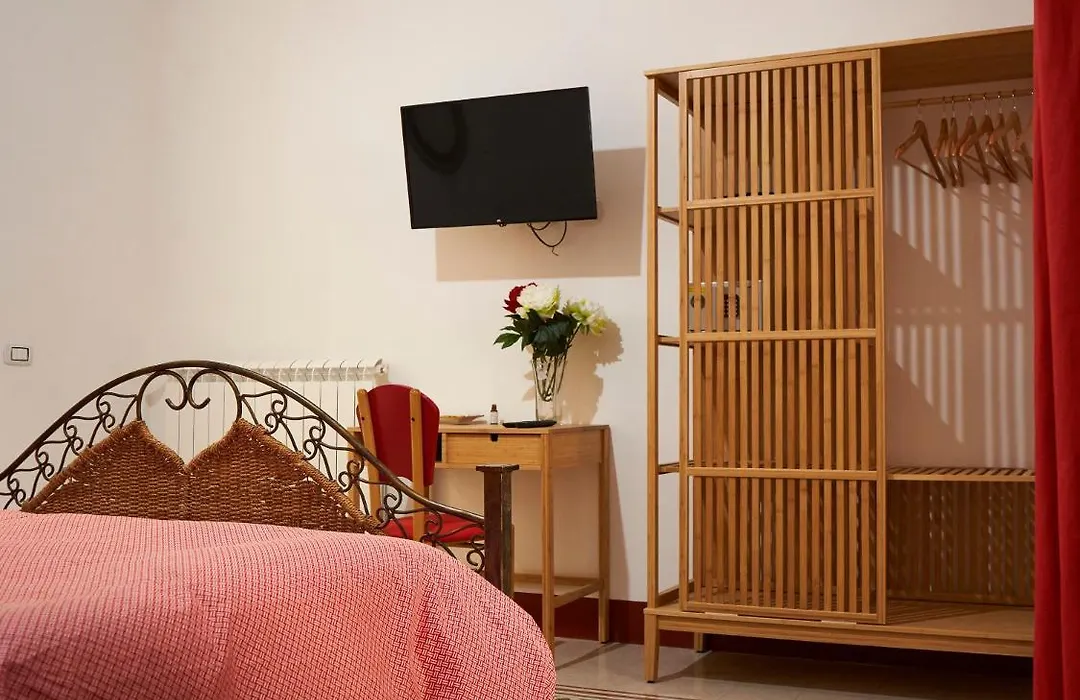 Ballaro Guest House-1