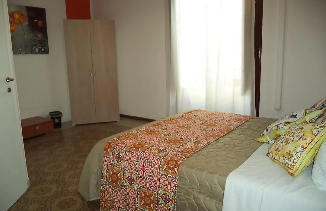 Locami Palermo Centro Rooms-1