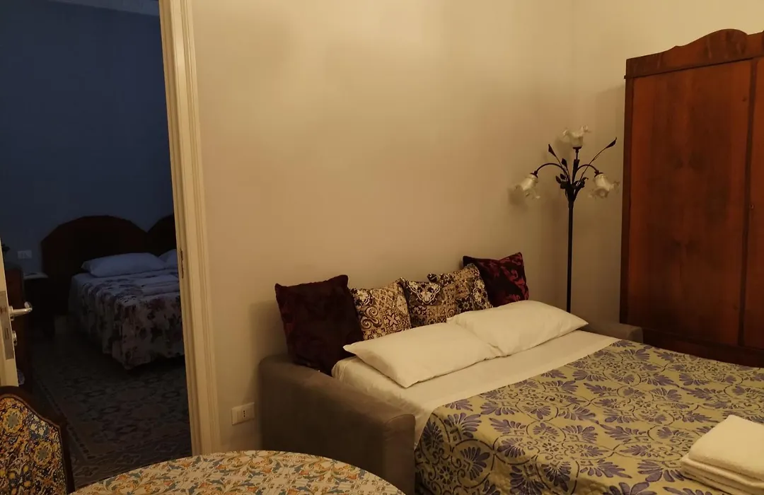Battisti 18 Vintage Rooms-1