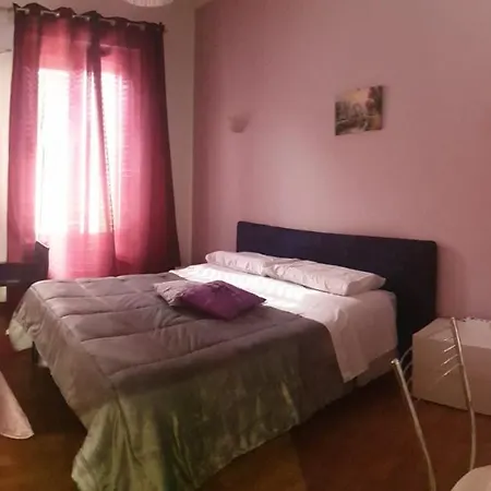Affitta Camere Al Castello-3