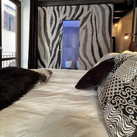 Sant'Andrea - Luxury Rooms In Vucciria-2