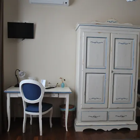 Stupor Mundi Bed And Breakfast-3