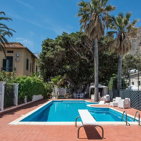 B&B Villa Liberty Sul Mare By Wonderful Italy-2