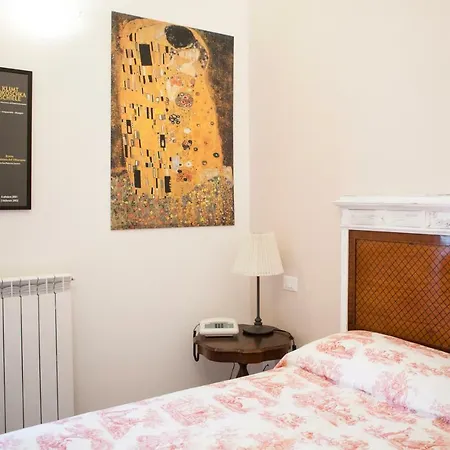Demetra Rooms-3